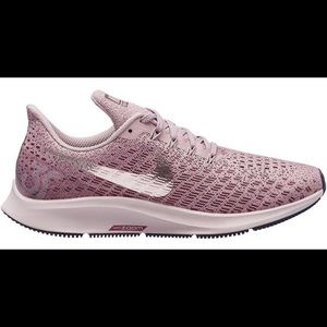 BRAND NEW NWT! Nike 7.5 Women’s Pegasus Shoes